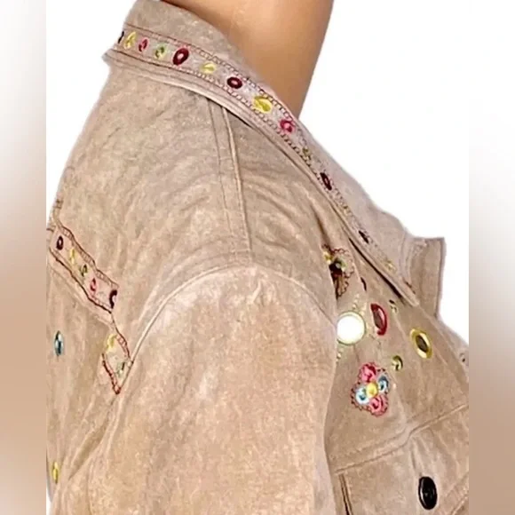 CHICO's Chicos Tan Suede Leather Jean Style Jacket  Boho Embroidery Accent 3 XL - Picture 4 of 7
